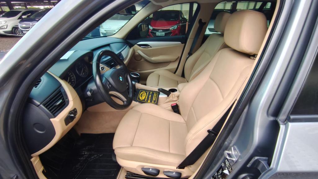 BMW X1 - Foto