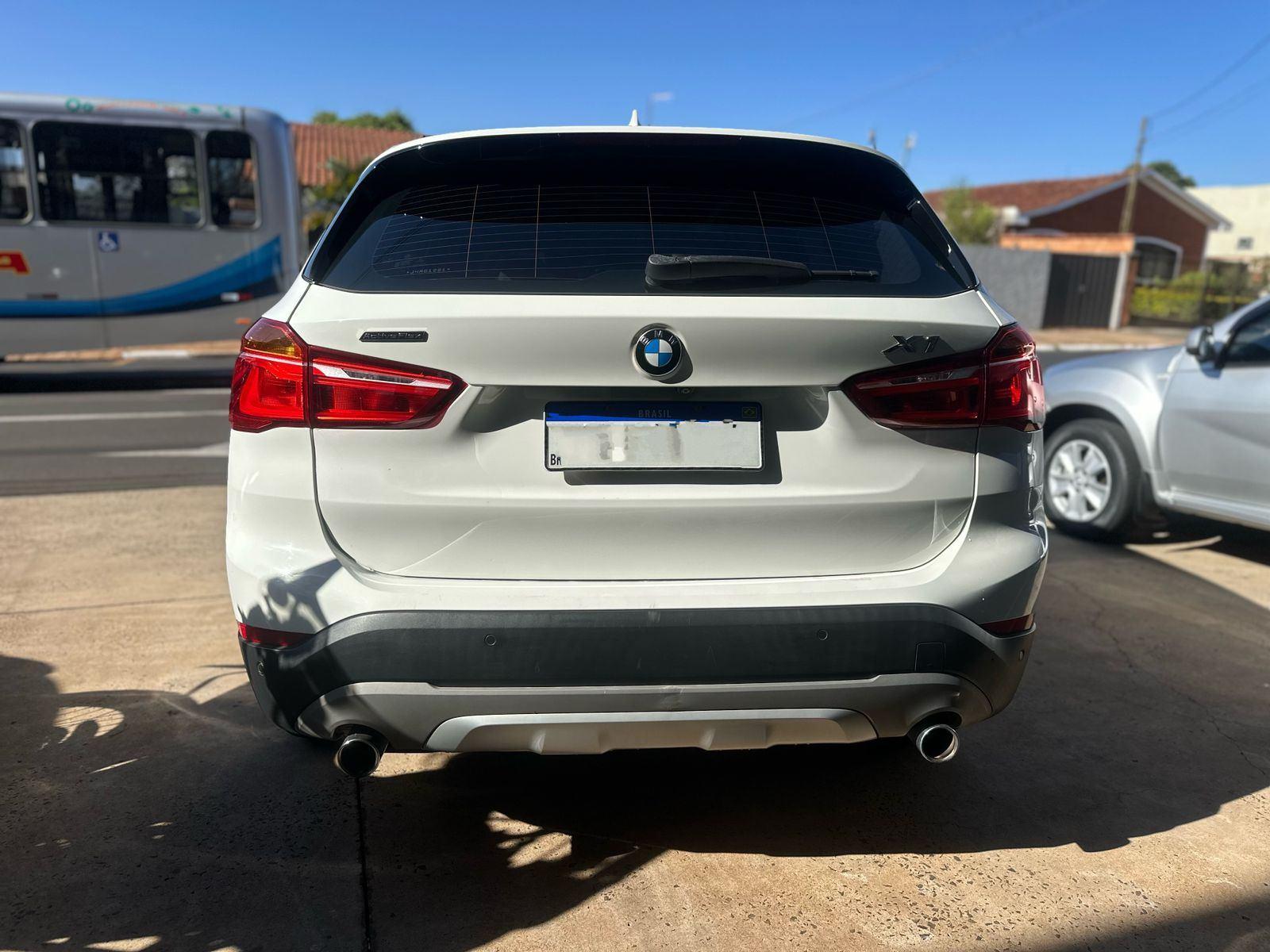 BMW X1 - Foto
