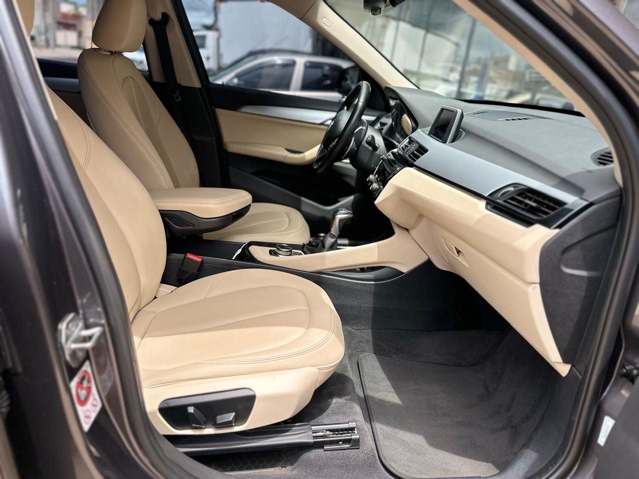 BMW X1 - Foto
