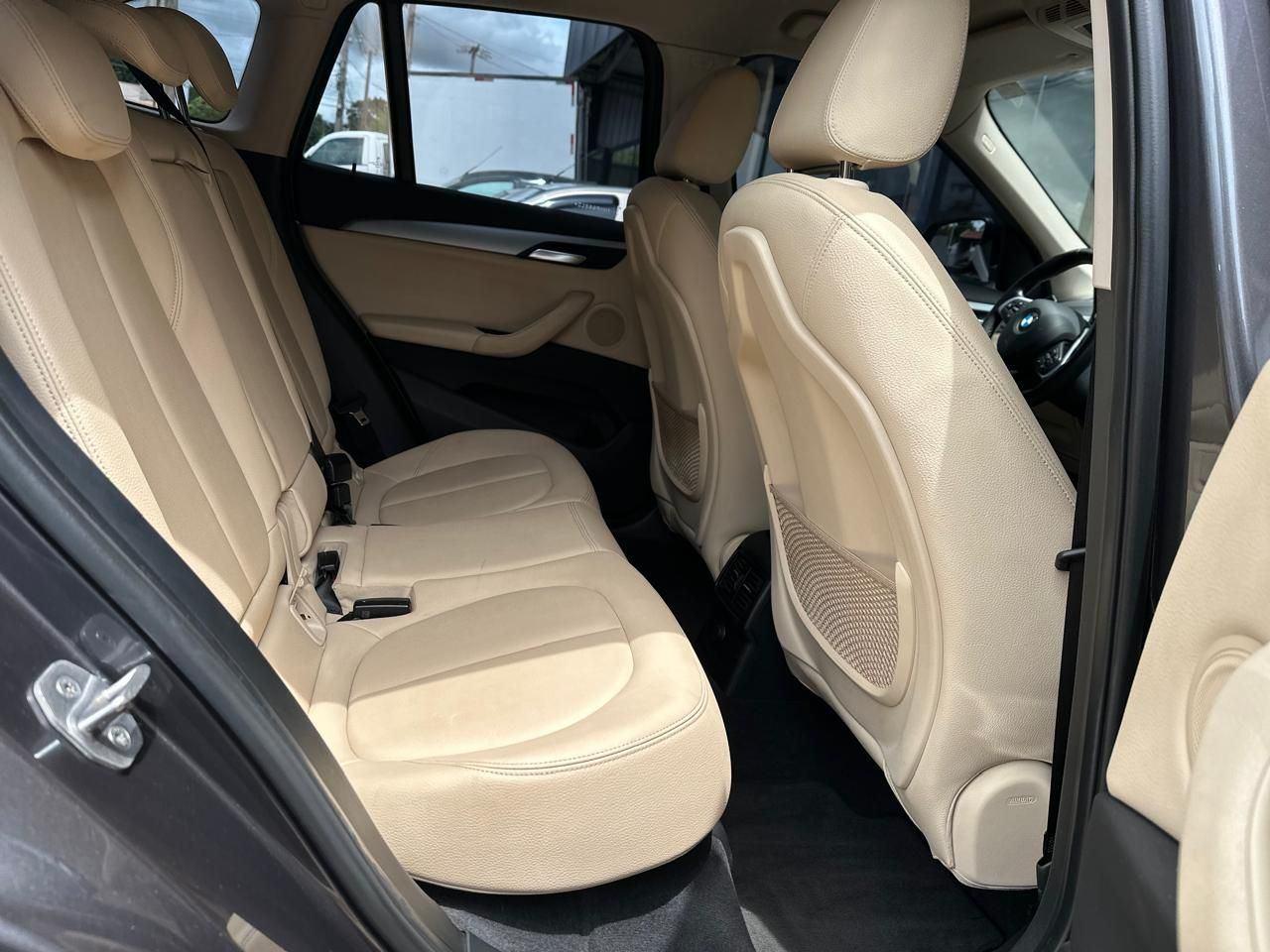 BMW X1 - Foto