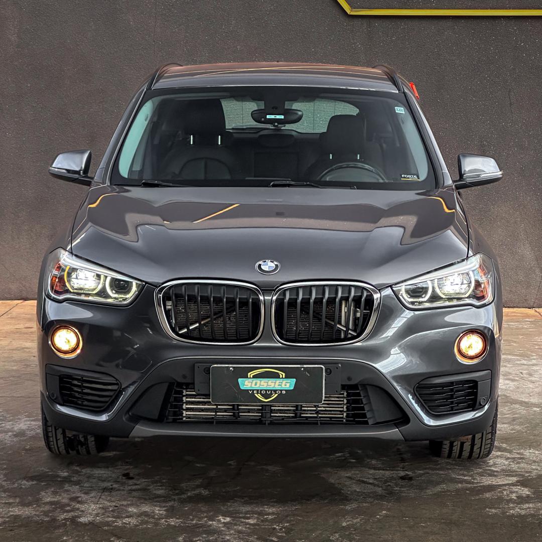 BMW X1 - Foto