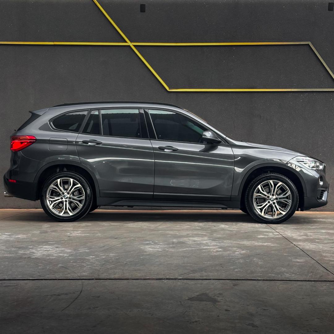 BMW X1 - Foto