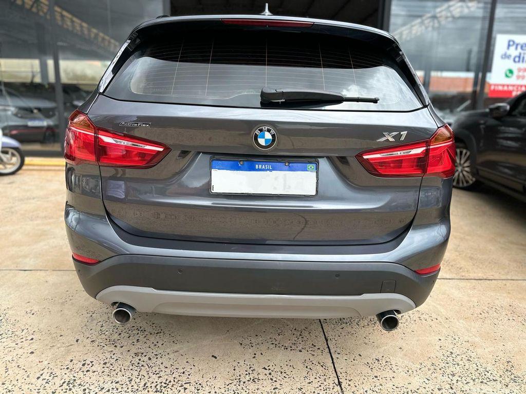 BMW X1 - Foto
