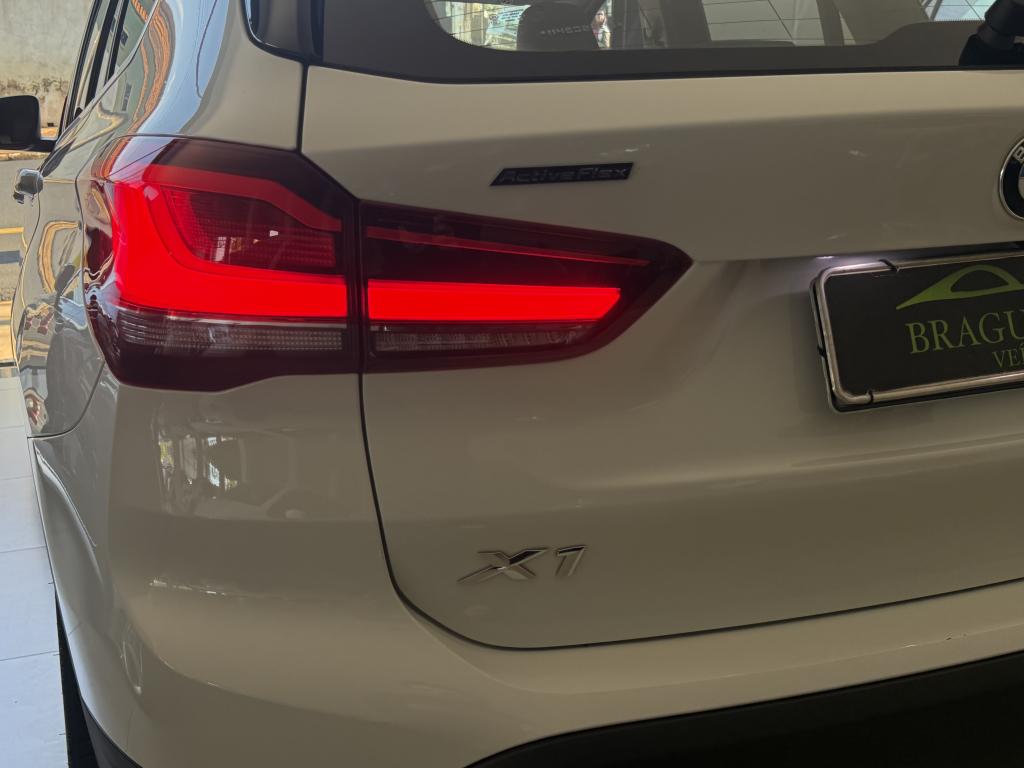BMW X1 - Foto
