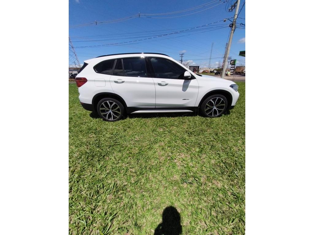 BMW X1 - Foto