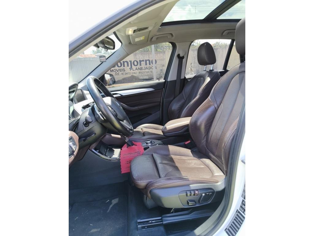 BMW X1 - Foto
