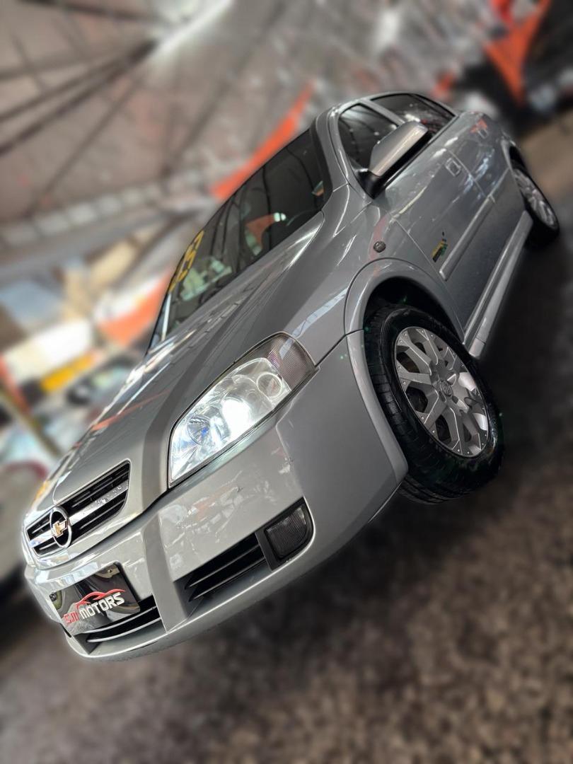 CHEVROLET Astra Hatch - Foto