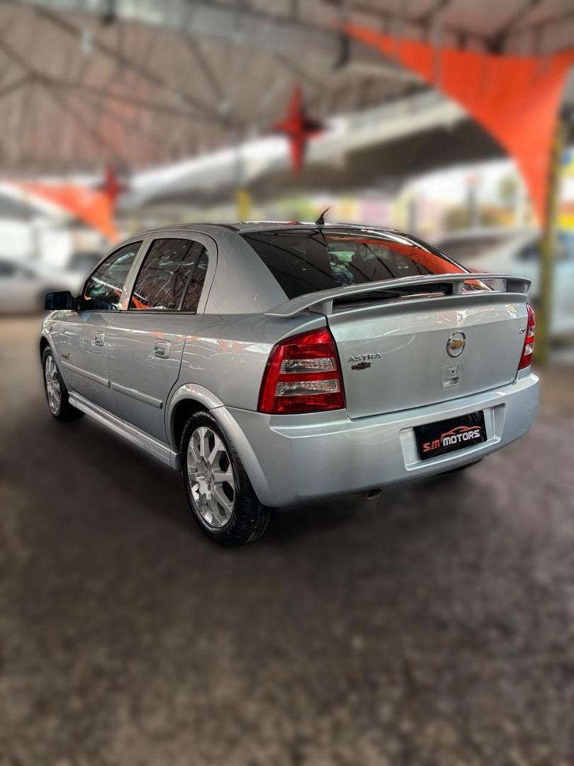 CHEVROLET Astra Hatch - Foto