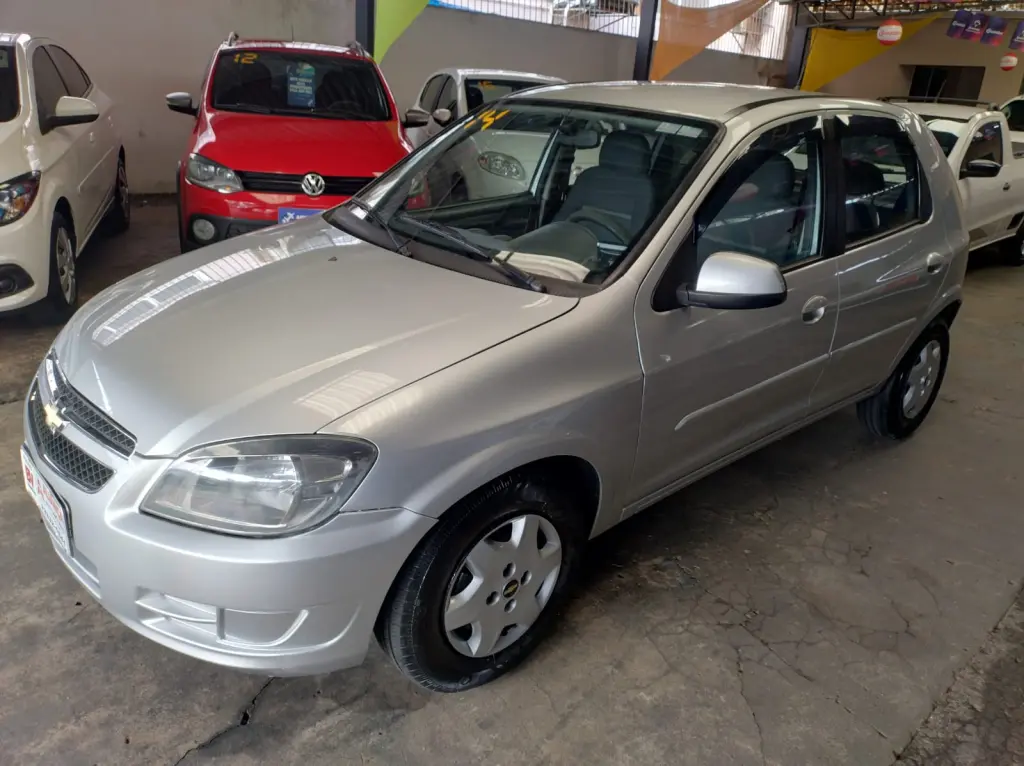 CHEVROLET Celta - Foto