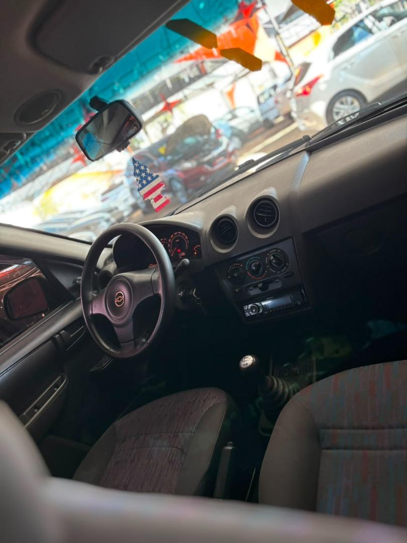 CHEVROLET Celta - Foto