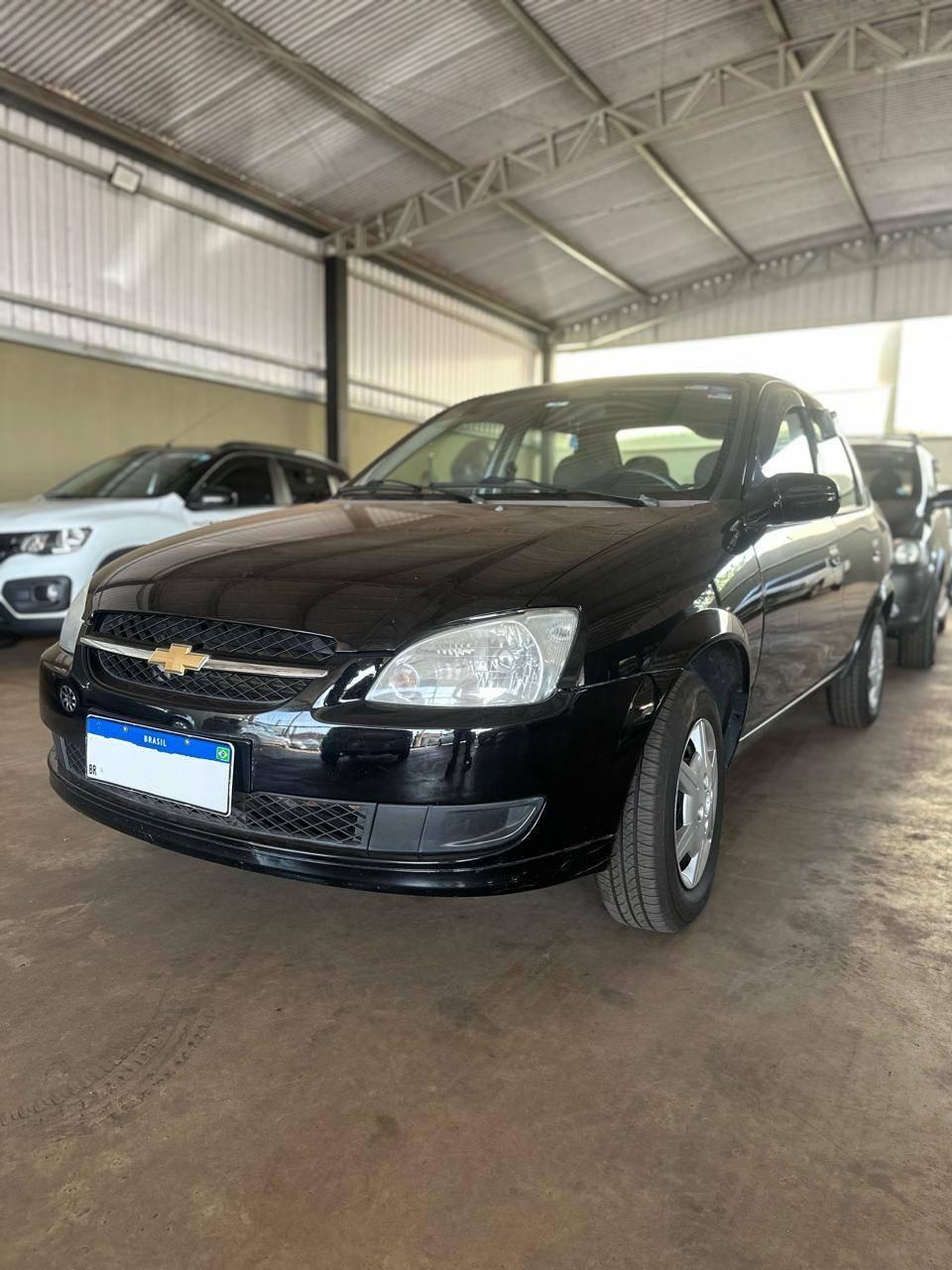 CHEVROLET Classic Sedan - Foto