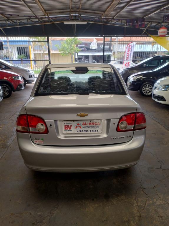 CHEVROLET Classic Sedan - Foto