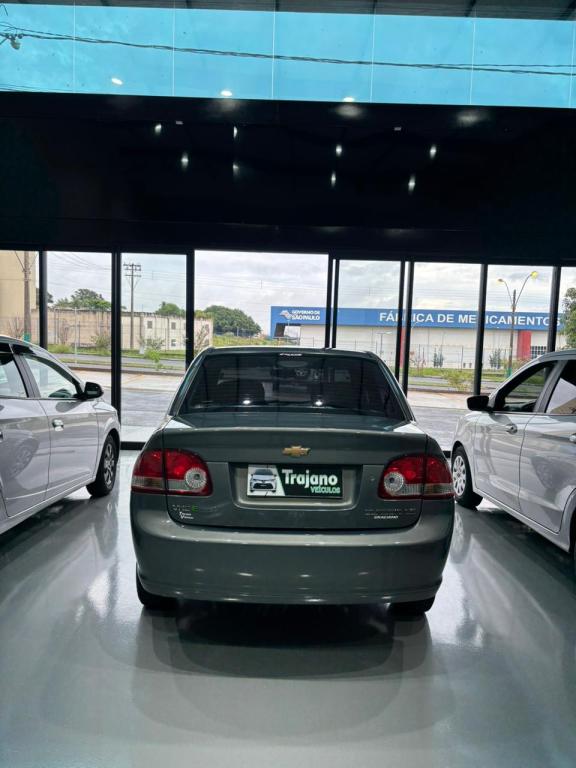 CHEVROLET Classic Sedan - Foto