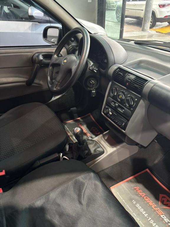 CHEVROLET Classic Sedan - Foto