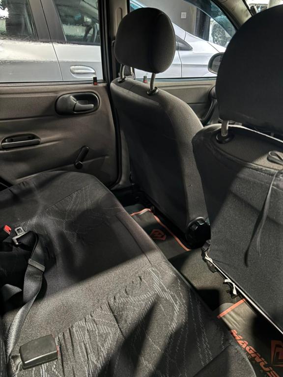 CHEVROLET Classic Sedan - Foto