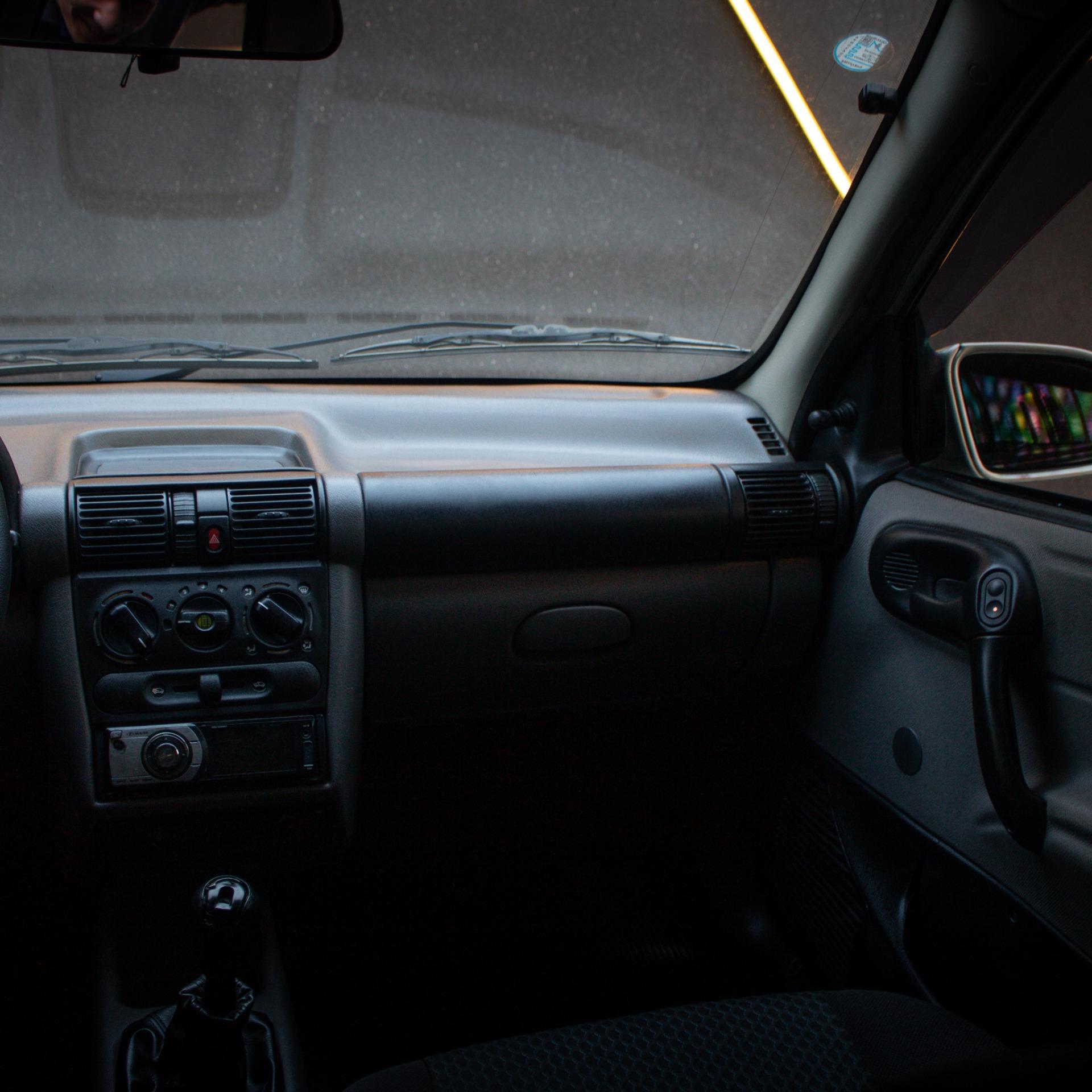 CHEVROLET Classic Sedan - Foto