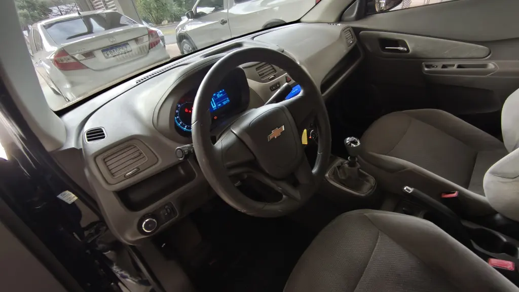 CHEVROLET Cobalt - Foto