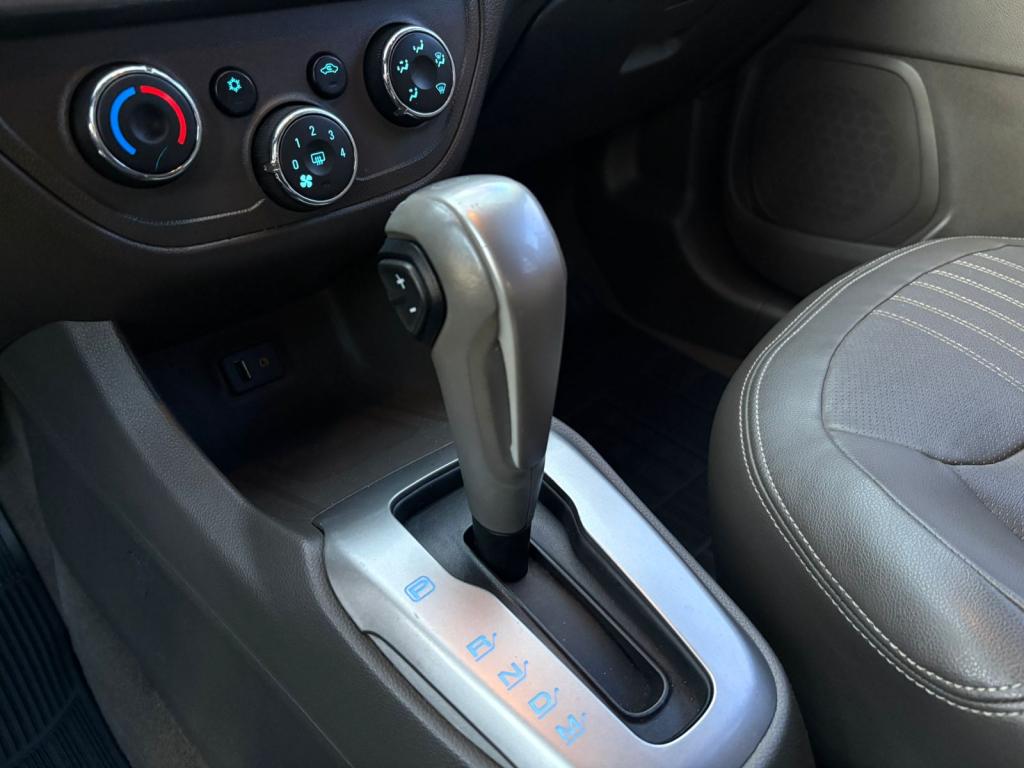 CHEVROLET Cobalt - Foto