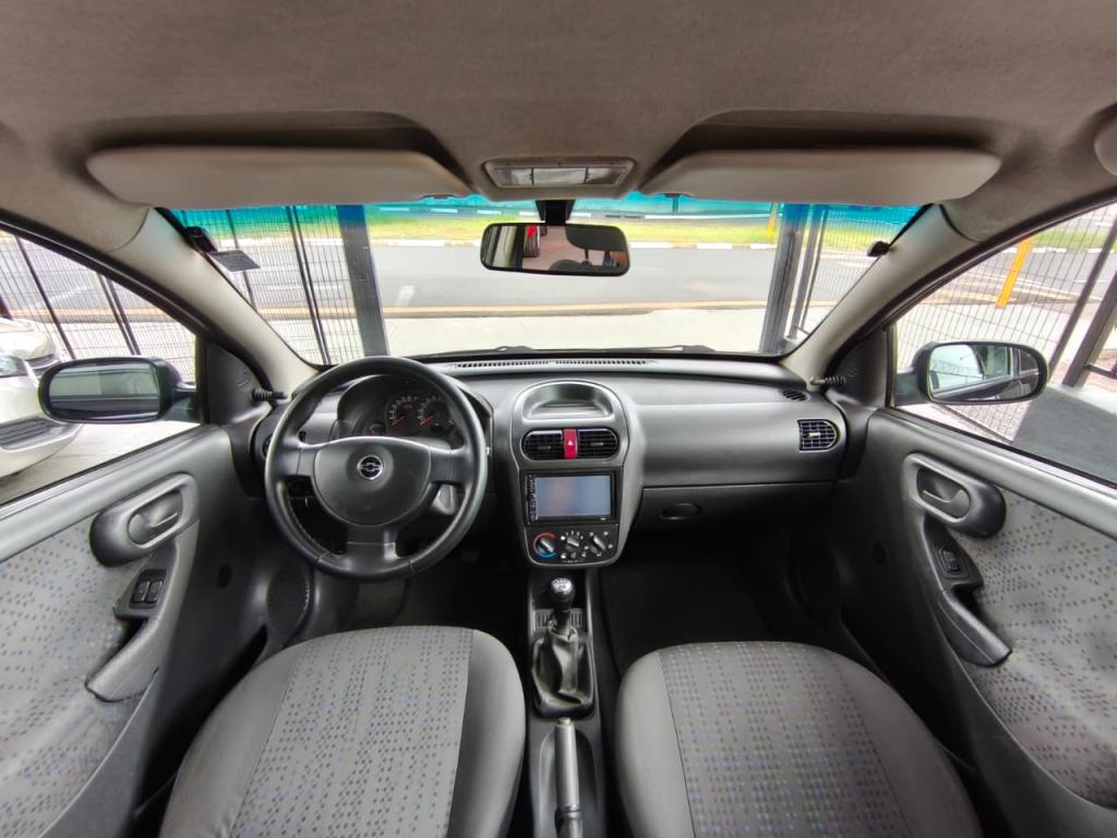 CHEVROLET Corsa Hatch - Foto