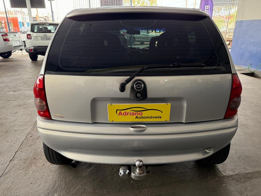 CHEVROLET Corsa Hatch - Foto