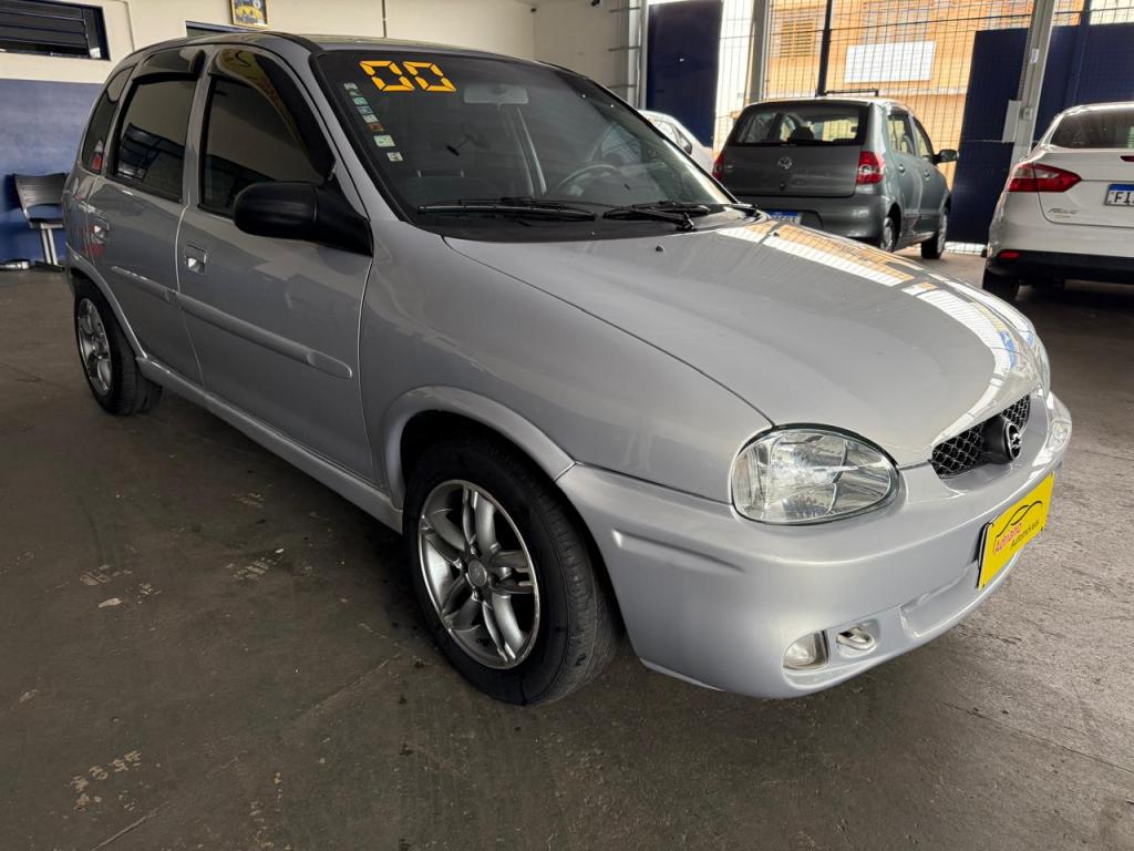 CHEVROLET Corsa Hatch - Foto