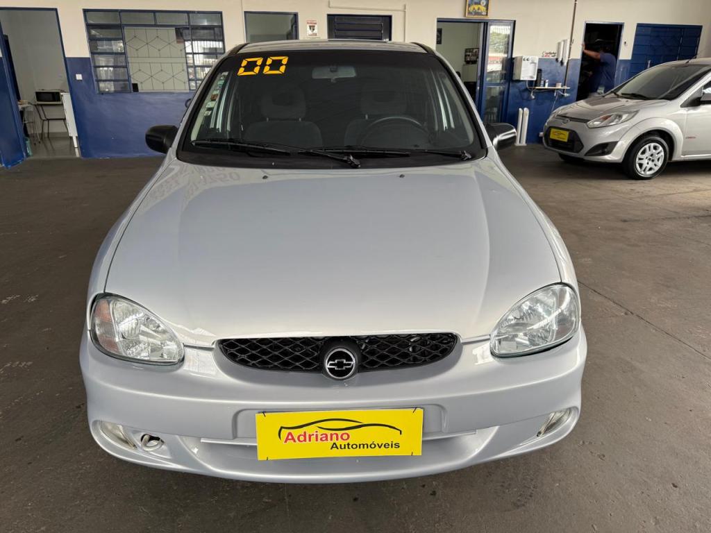 CHEVROLET Corsa Hatch - Foto