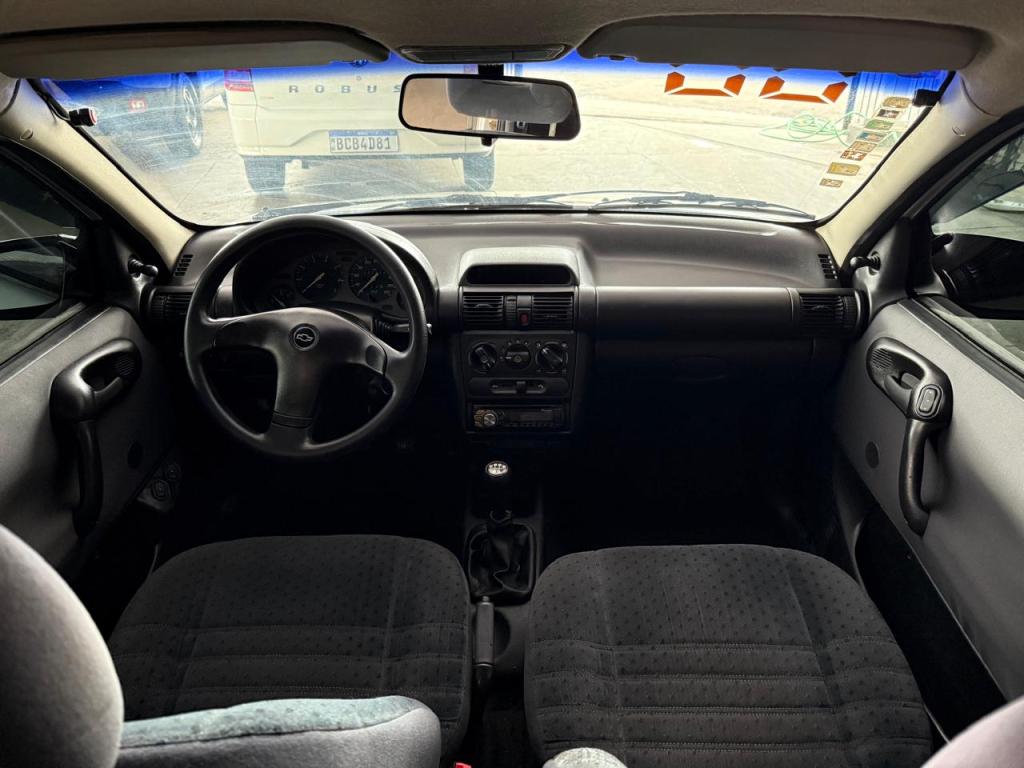 CHEVROLET Corsa Hatch - Foto