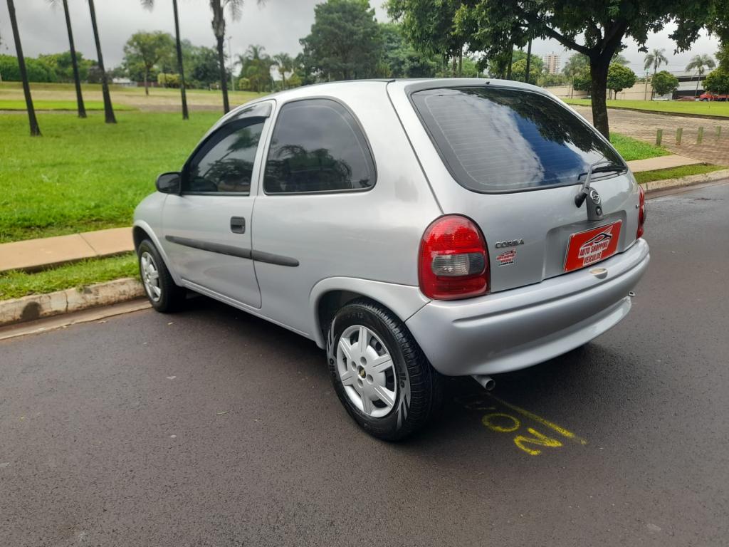 CHEVROLET Corsa Hatch - Foto