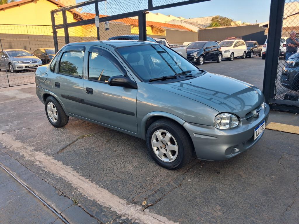 CHEVROLET Corsa Sedan