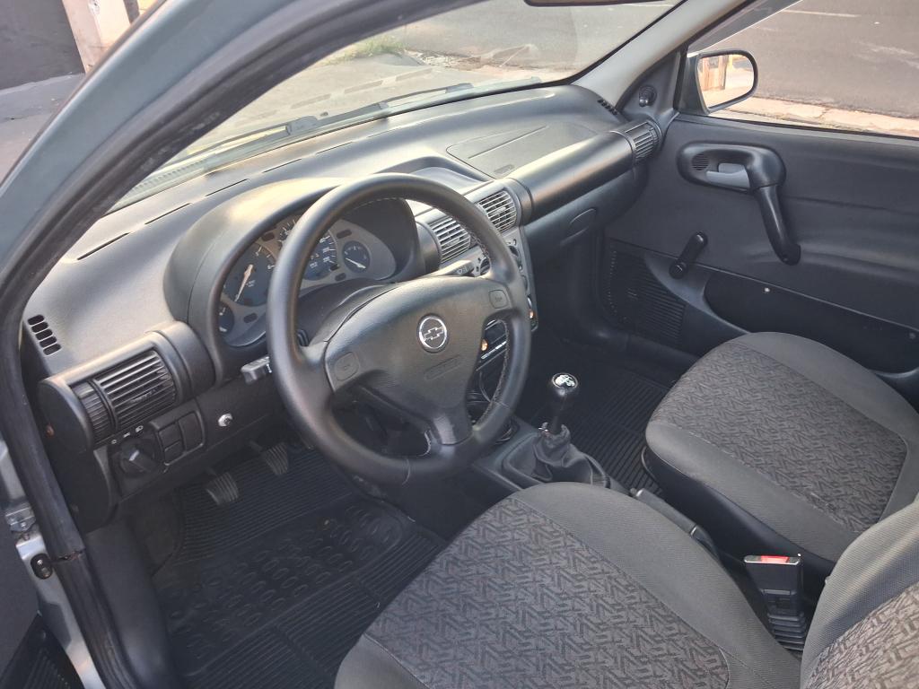 CHEVROLET Corsa Sedan - Foto