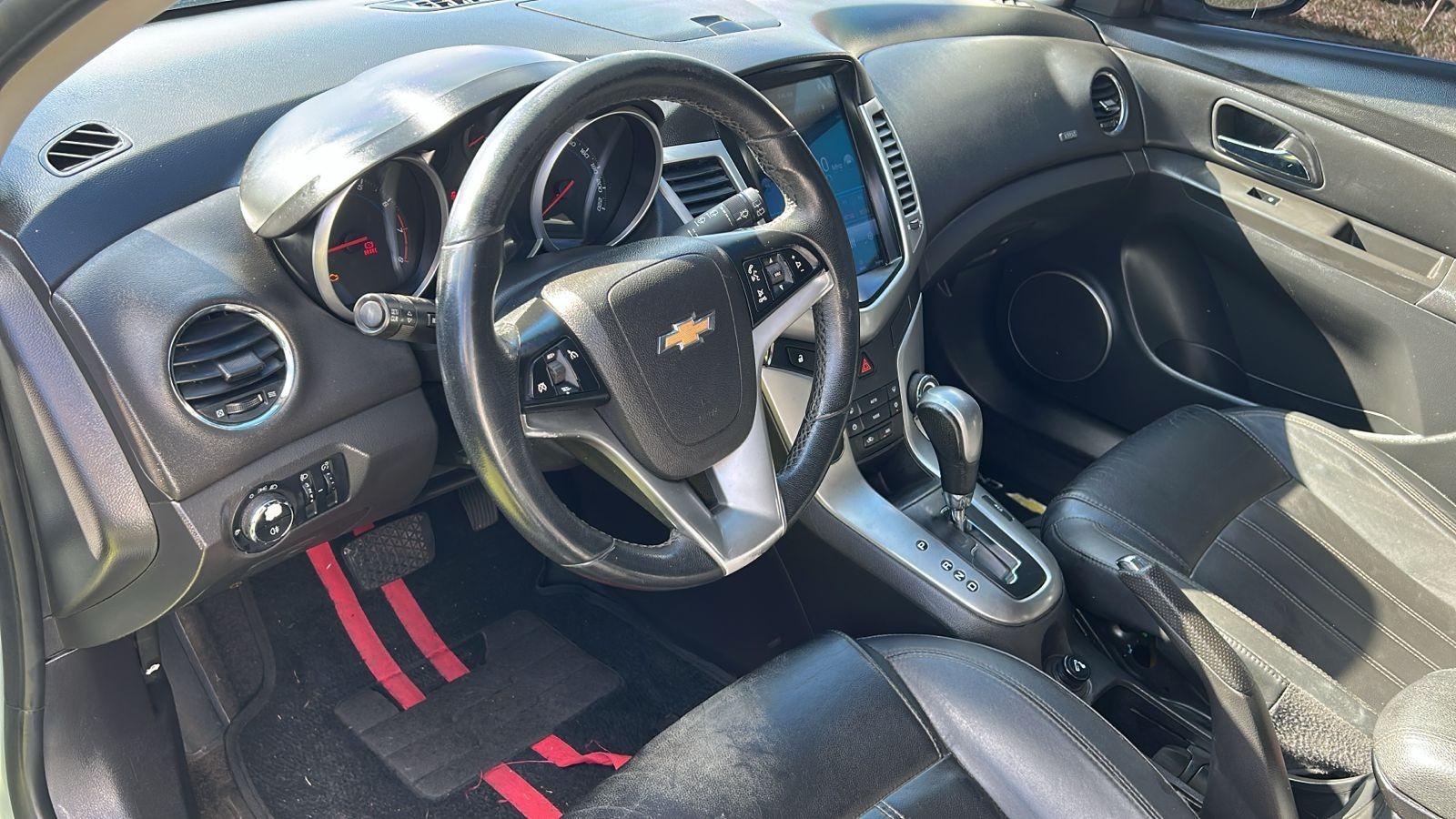 CHEVROLET Cruze Hatch - Foto