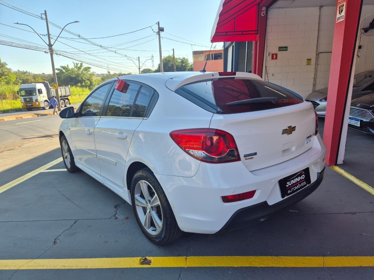 CHEVROLET Cruze Hatch - Foto