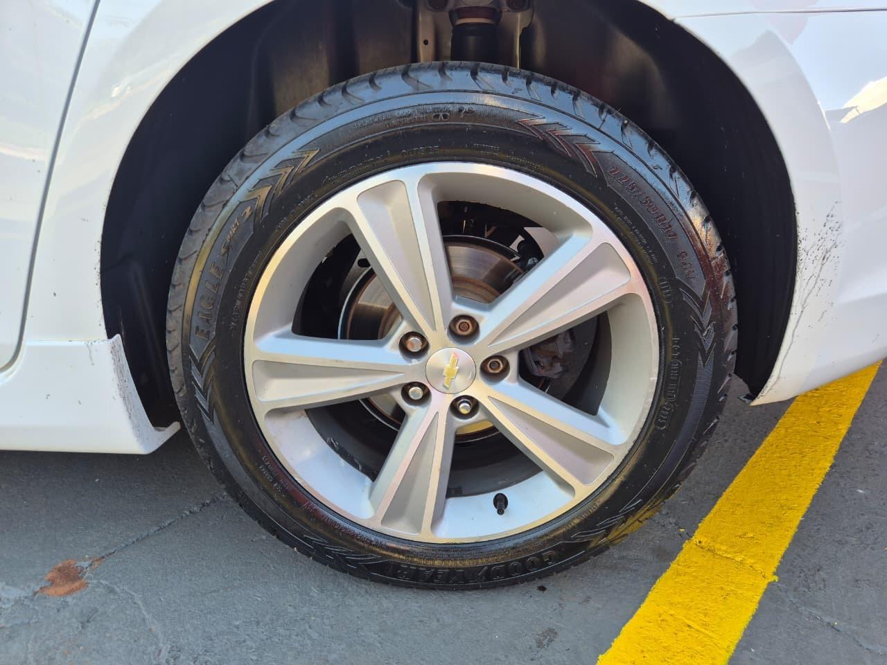 CHEVROLET Cruze Hatch - Foto