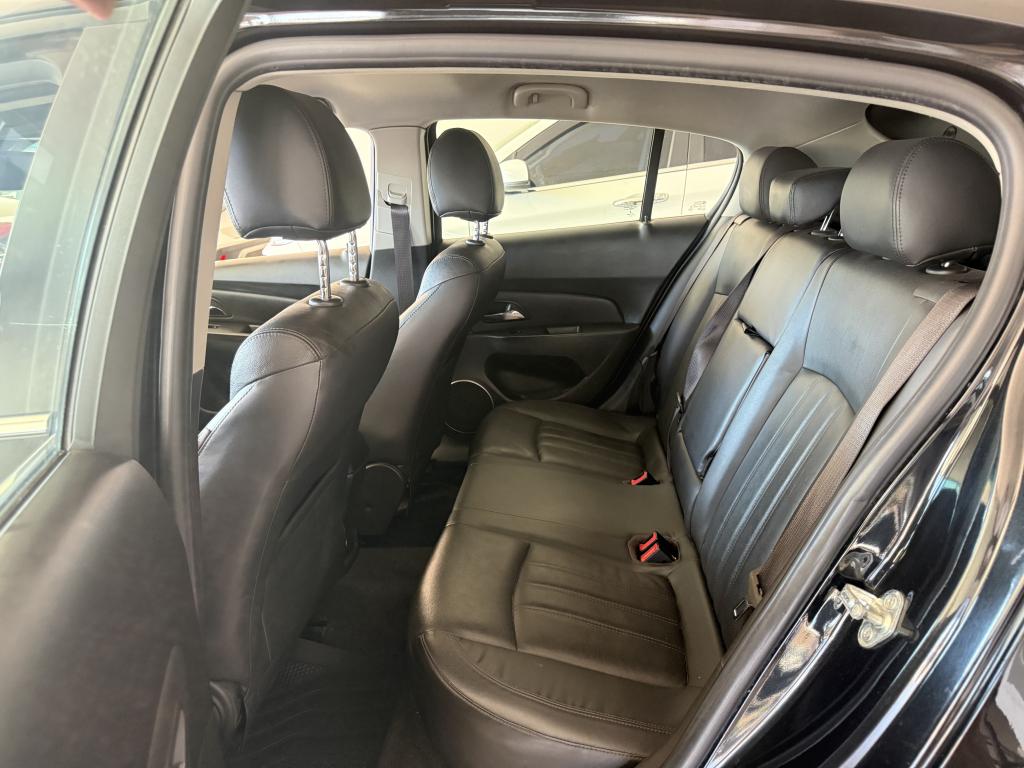 CHEVROLET Cruze Hatch - Foto