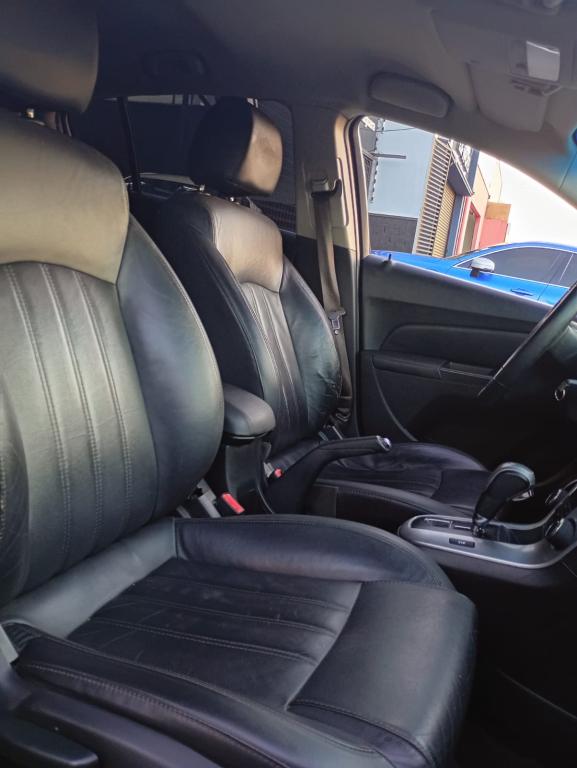 CHEVROLET Cruze Hatch - Foto