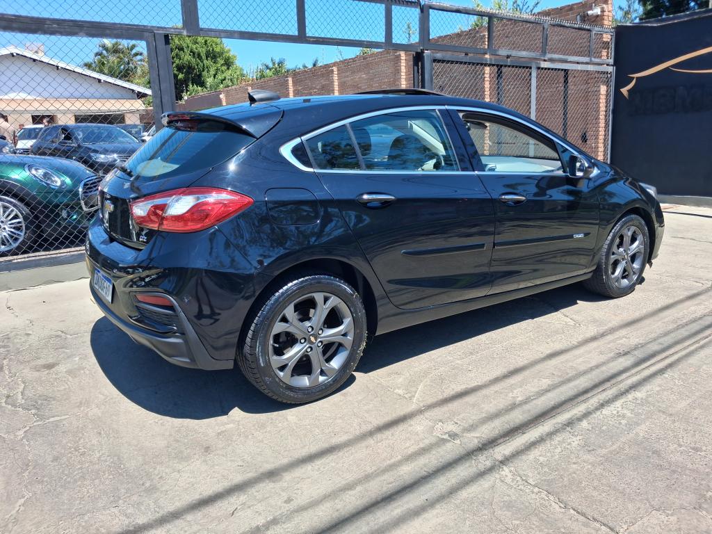 CHEVROLET Cruze Hatch - Foto