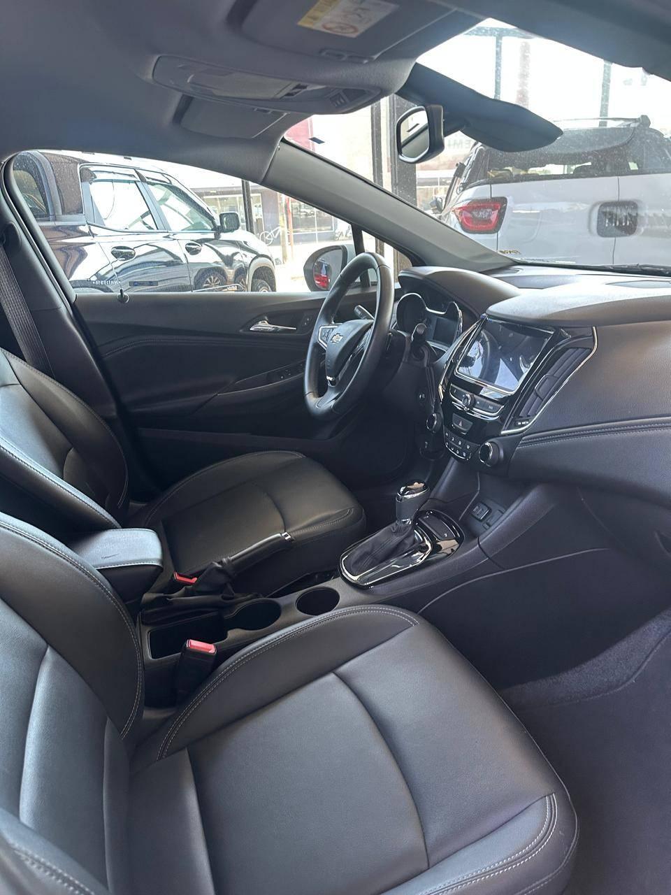 CHEVROLET Cruze Sedan - Foto