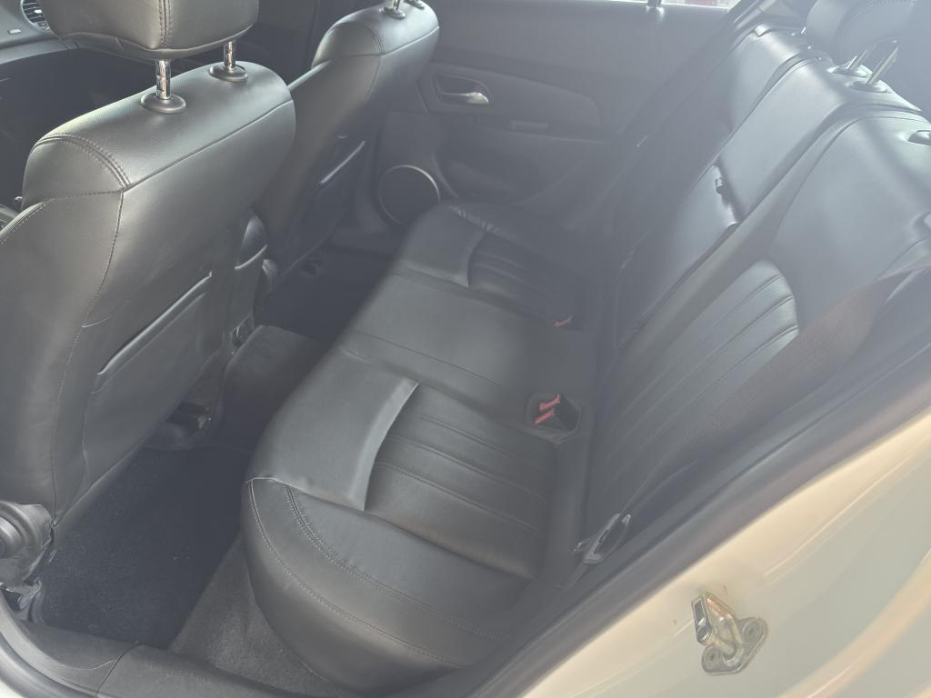 CHEVROLET Cruze Sedan - Foto