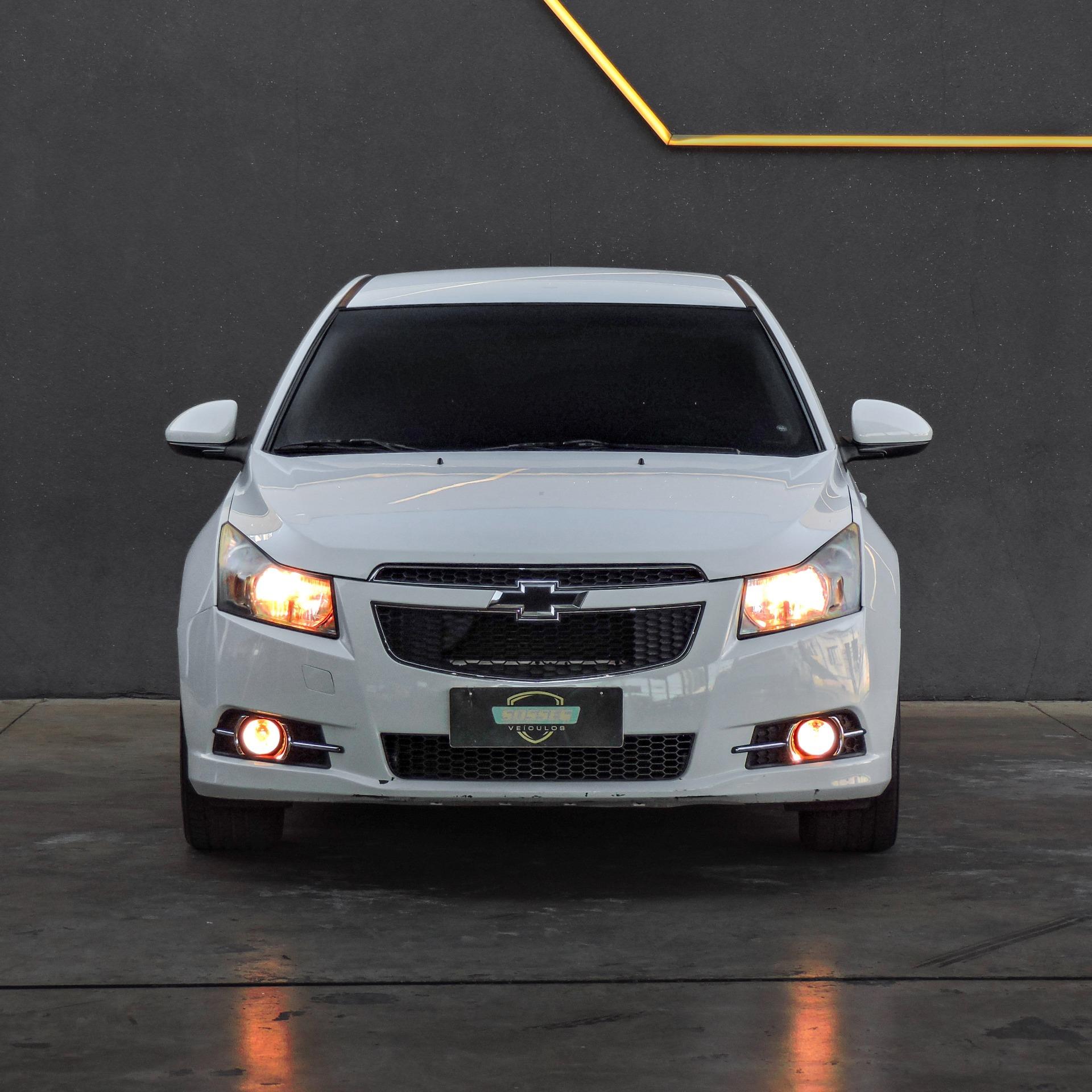 CHEVROLET Cruze Sedan - Foto