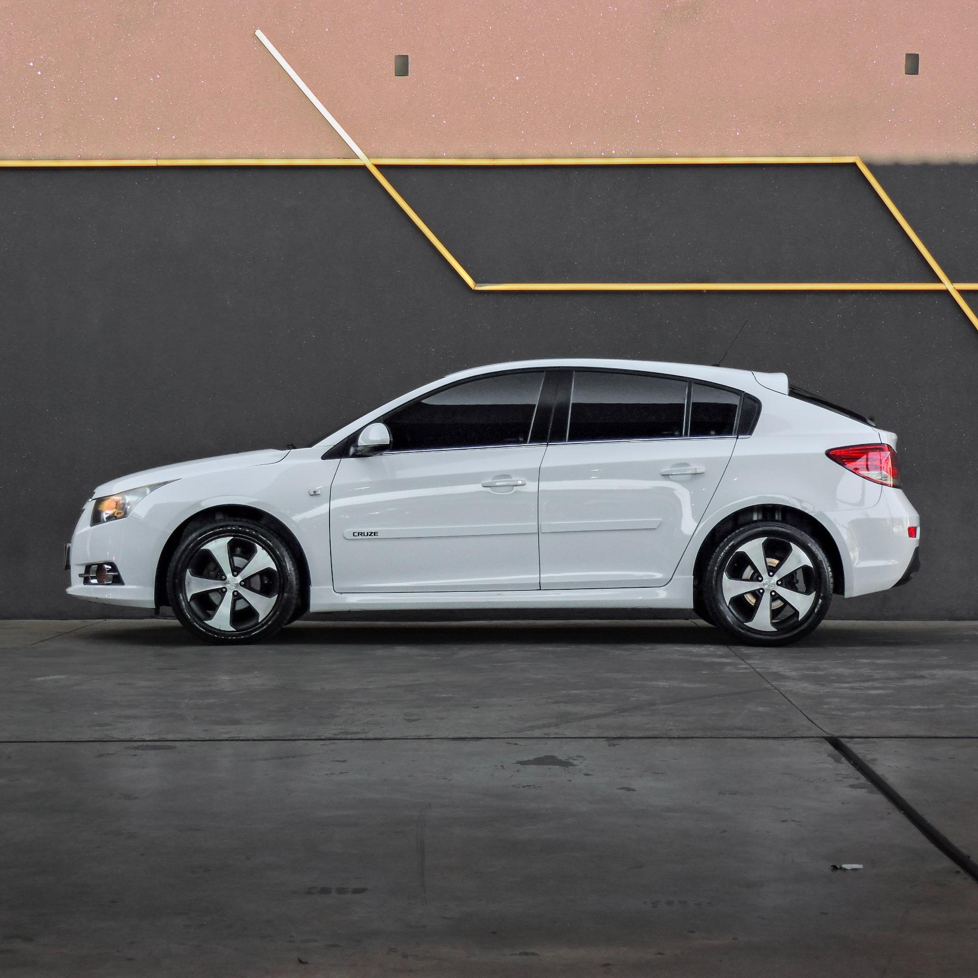 CHEVROLET Cruze Sedan - Foto