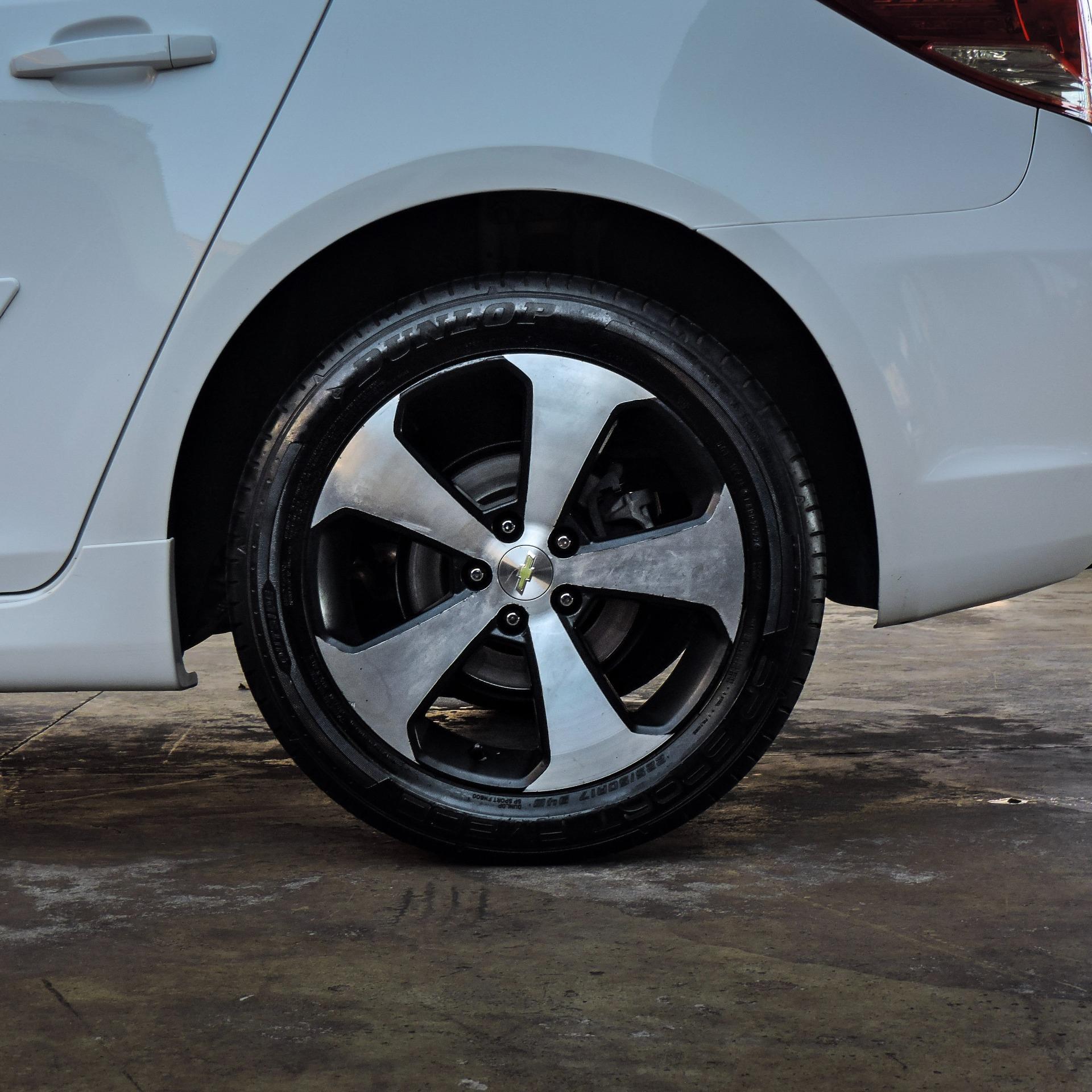 CHEVROLET Cruze Sedan - Foto