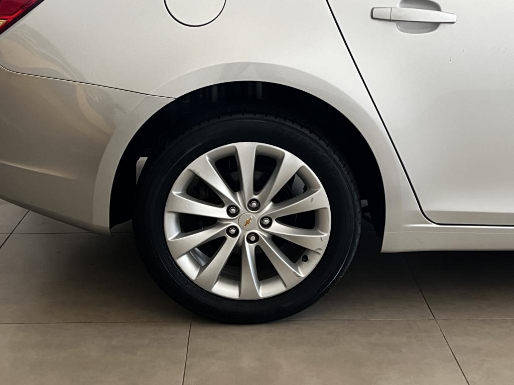 CHEVROLET Cruze Sedan - Foto