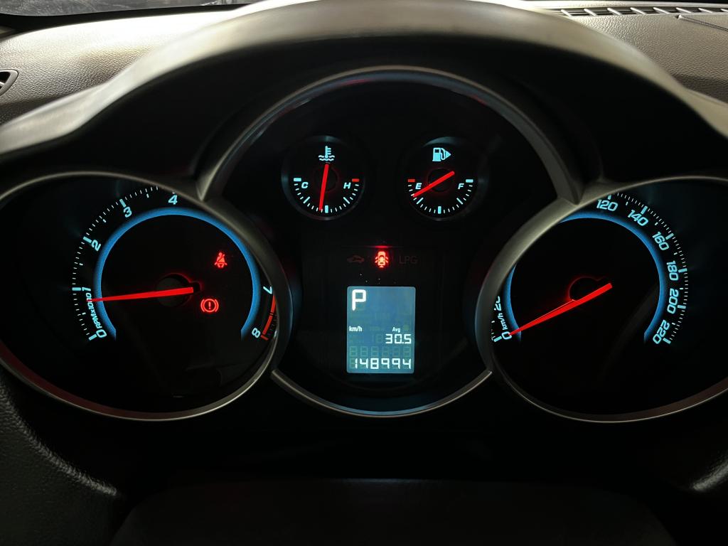 CHEVROLET Cruze Sedan - Foto