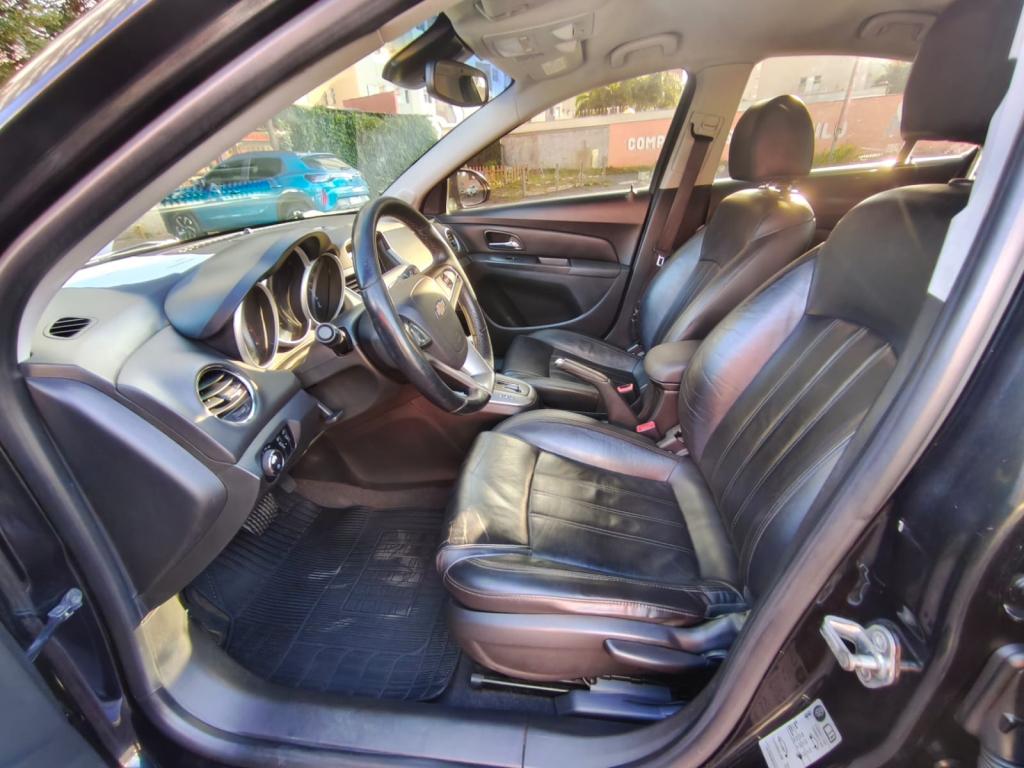 CHEVROLET Cruze Sedan - Foto