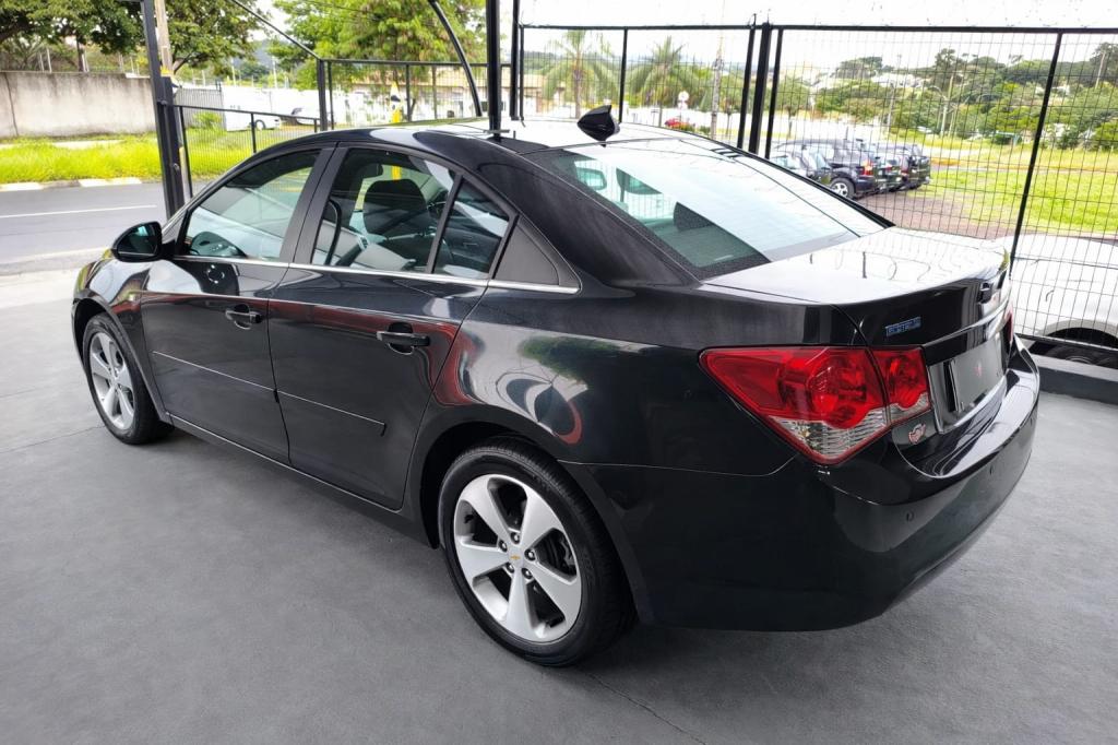 CHEVROLET Cruze Sedan - Foto
