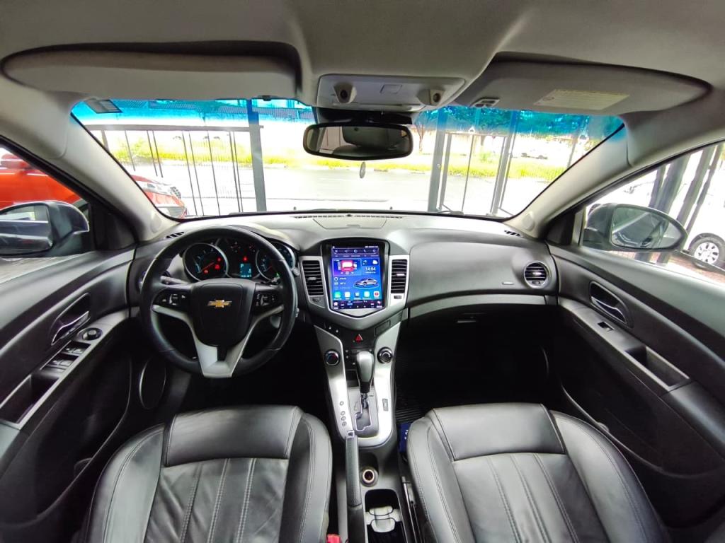 CHEVROLET Cruze Sedan - Foto