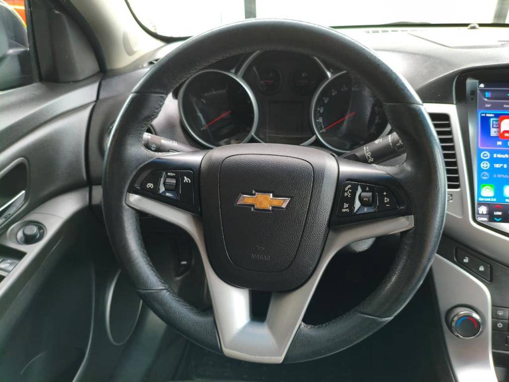 CHEVROLET Cruze Sedan - Foto