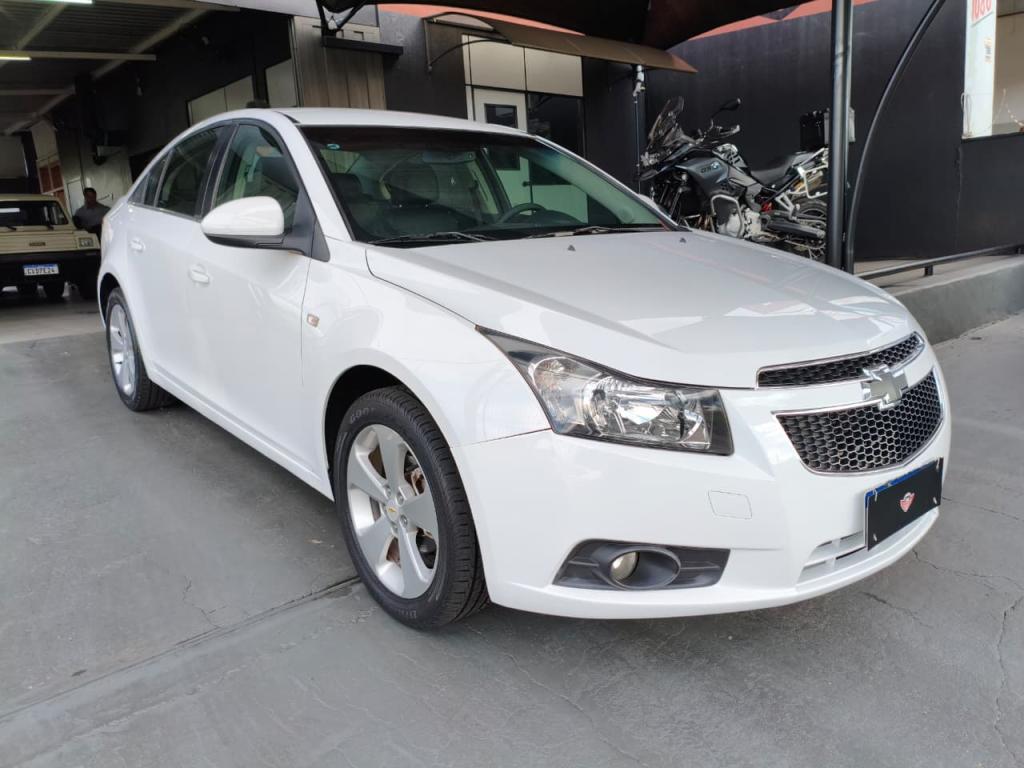 CHEVROLET Cruze Sedan - Foto