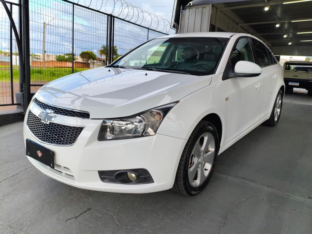 CHEVROLET Cruze Sedan - Foto