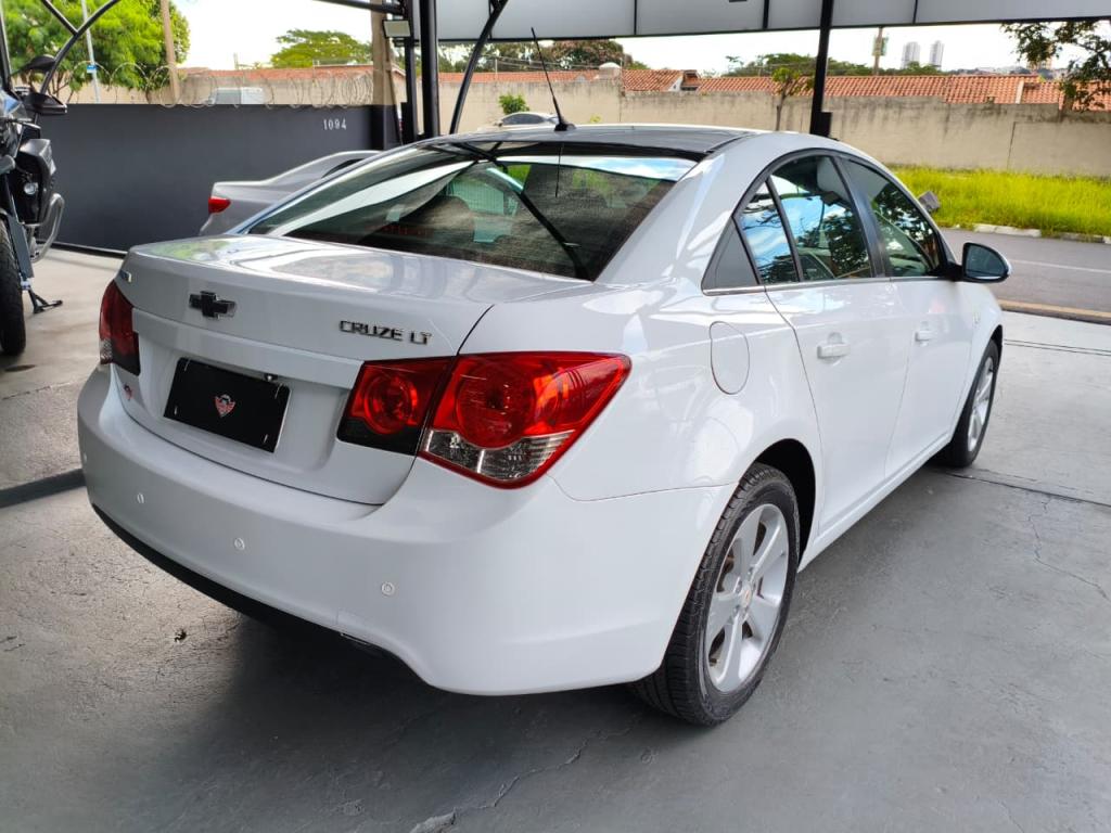 CHEVROLET Cruze Sedan - Foto